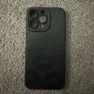 I phone 15 pro max black kiss lipstick design case